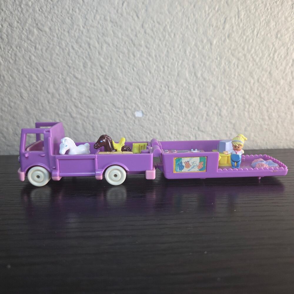 Vintage 1994 Polly Pocket Bluebird Stable On The Go COMPLETE